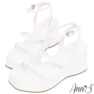Ann’S美圖厚底系列-夾腳三條細帶後跟交叉簍空方頭涼鞋-7.5cm-白