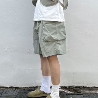 Venturi 中性機能 工裝五分短褲男 口袋薄款涼感 寬鬆版型 戶外通勤 夏季輕量穿搭 男裝休閒短褲款式 露營旅行穿搭