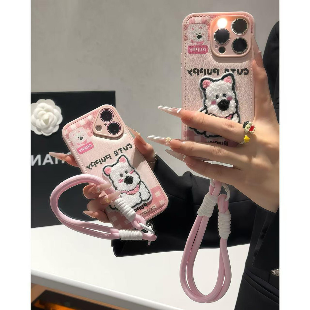 ZX甄選✨17手機殼 秋冬必備適用iPhone16ProMax手機殻刺繡西高地蘋果15/14新款掛繩