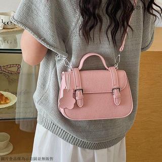 復古單肩包斜挎包 搭蓋郵差包/劍橋包 通勤包 手提包 女生包包 肩帶斜挎包通懃 2026郵差包包劍橋新款時尚簡約手提斜挎