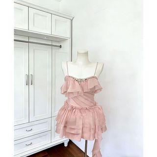【晴天.Studio】🔥Catyears貓年 麻豆公式~歐根紗層疊荷葉邊鑲鑽抹胸蛋糕裙連身裙女