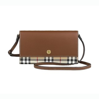 BURBERRY Hannah簡約燙印字母LOGO設計小牛皮拼接格紋PVC 12卡釦式斜背包(焦糖棕x米格紋)