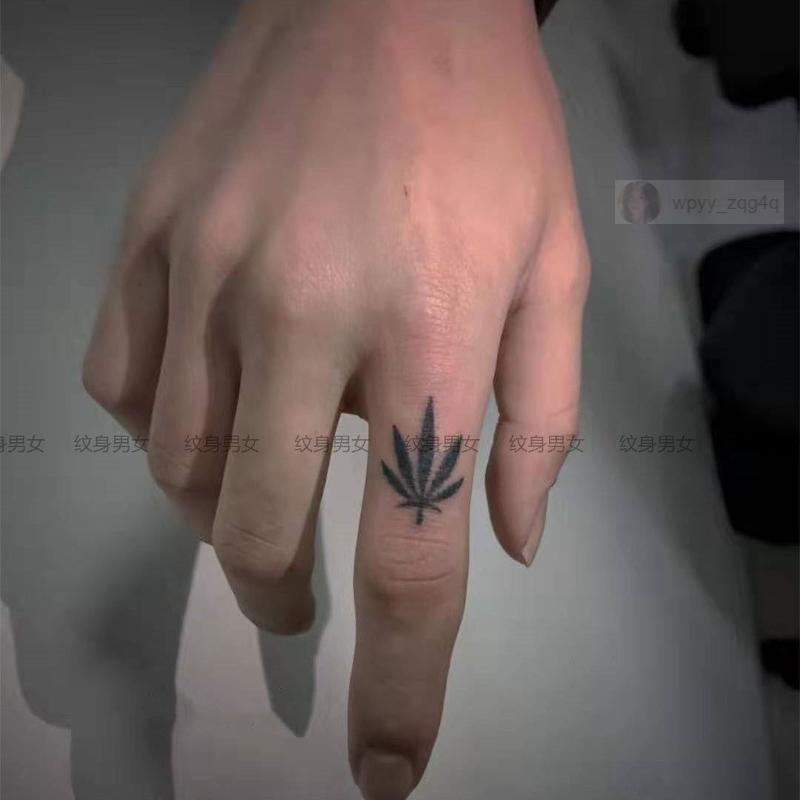 臺北出貨🔥限時特賣免運🔥草本果汁簡約手指小楓葉紋身貼防水持久 小圖耳後手臂 一張八個