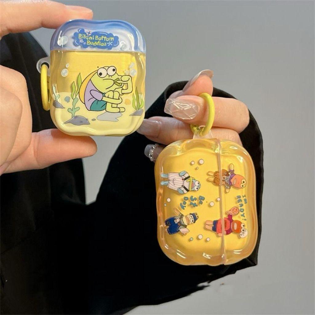 💛亮黃海底卡通耳機保護殼✨波浪邊軟殼設計，適用 AirPods1/2/3/4、pro2/3，單角色 / 多角色兩種圖樣