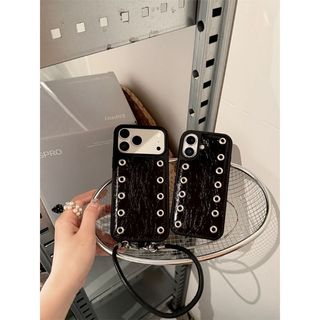 刺繡黑皮紋圓圈鉚釘+掛繩適用16promax手機殼iPhone17蘋果15/14