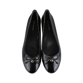 TORY BURCH 金屬T字LOGO黑蝴蝶結拼亮面皮革芭蕾平底鞋(黑)
