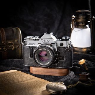 【相機底座皮套 適用佳能AE1 A1 AE-1P】真皮機身保護套丨Canon AE-1相機皮套 底片相機保護殼