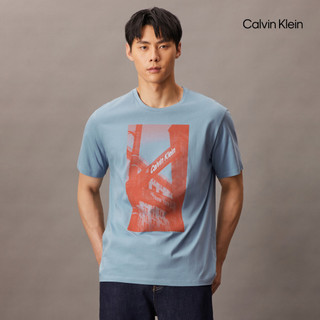 【Calvin Klein】 CK 街牌印花圖案 T 恤 藍色