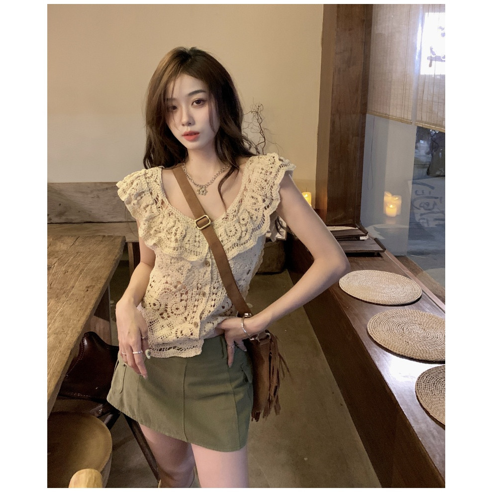 【Lune Chic】荷葉排扣緹花上衣 女裝批發價 春夏新款 韓系INS 修身顯瘦 氣質 無袖 純色 鏤空其他上衣 襯衣