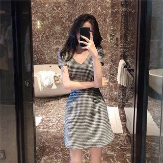夏裝新款復古Chic格子超仙連衣裙少女sukol顯瘦V領收腰氣質裙子女