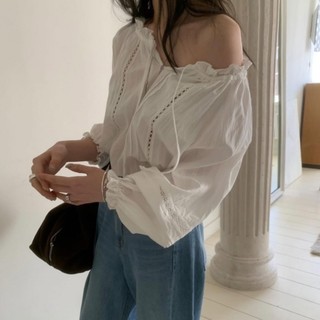 ˏˋ - ̗̀ 🌷⛅️ ̖́‎韓國chic春季新款韓系飄帶一字領鏤空長袖襯衫 女生上衣