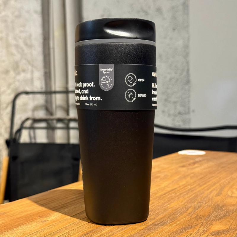 Owala 20 盎司不銹鋼玻璃杯,帶 SmoothSip 滑塊 - 帶防溢蓋的絕緣旅行杯,咖啡保溫杯