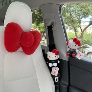 ⭐臺灣出貨⭐權志龍同款正版hellokitty汽車安全帶護肩套車載裝飾防勒脖防磨衣安全帶套 安全帶護套 車用保險帶