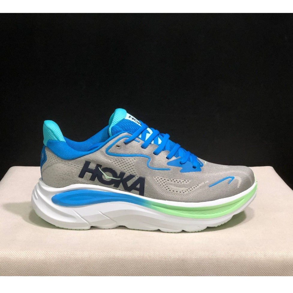 HOKA CLIFTON 10 男女輕便透氣緩震跑鞋