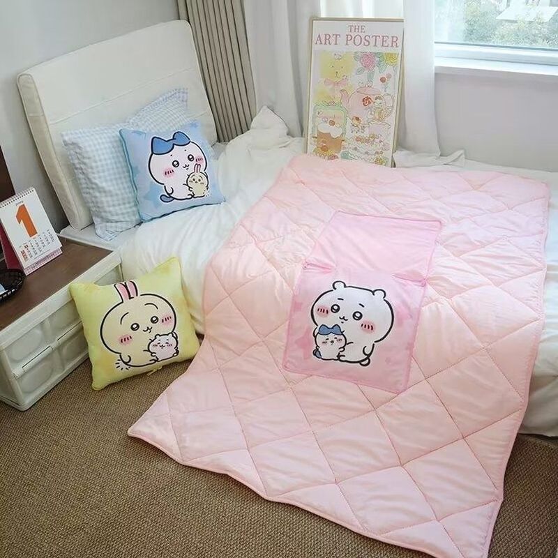 咪咪數碼🔥吉伊卡哇自嘲熊小八烏薩奇抱枕摺疊空調被子靠墊枕頭辦公室汽車載