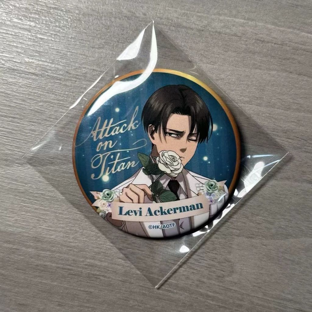 臺灣現_貨🛒日谷散貨 進擊的巨人利威爾白西吧唧 利威爾十週年白西吧唧屁谷屁谷