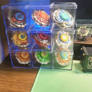 🔥陀螺收納盒 防塵展示盒 【玩具收納盒】收納盒多用處 颶風戰魂爆裂陀螺透明展示盒 亞克力盒 旋風小子爆炫星陀 正方形盒子