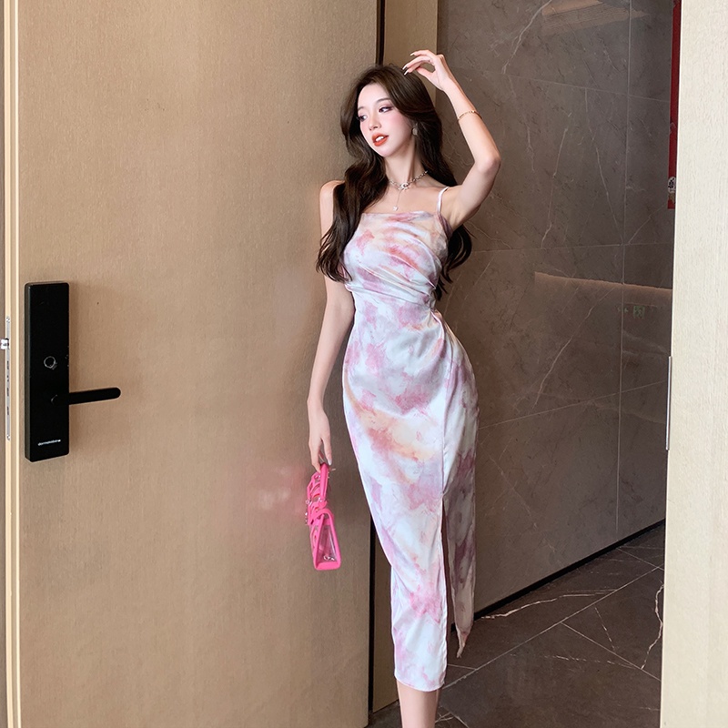 時尚優雅緞面吊帶裙褶皺開叉粉色洋裝