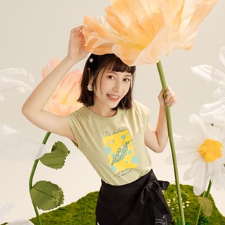 OB嚴選 芬蘭插畫Hihka．碗豆印花小蓋袖合身上衣 《IH0016》大尺碼/現貨/女裝