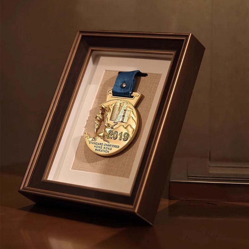 馬拉松獎牌展示架收納獎牌展示架實木桌子相框保持榮譽徽章紀念