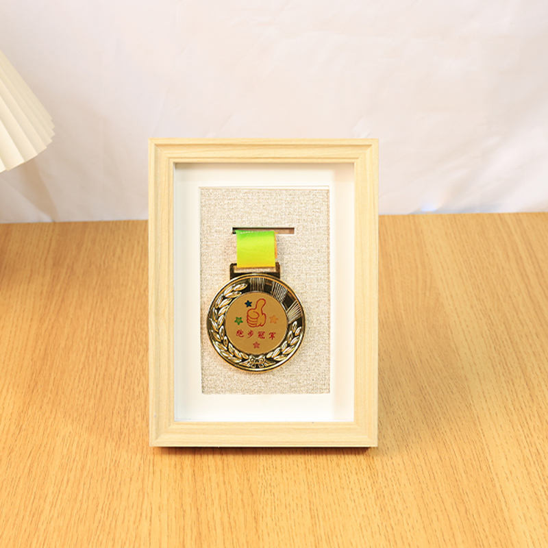 立體鏤空馬拉松獎牌展示架榮譽徽章相框掛桌收納盒