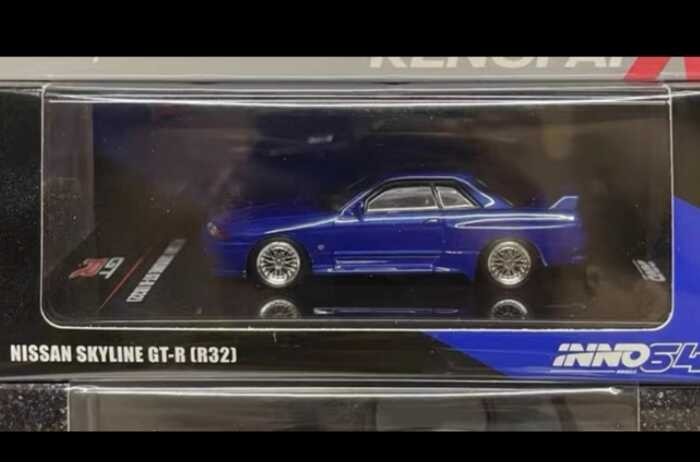 Inno 1:64 SKYLINE GTR R32 壓鑄模型車