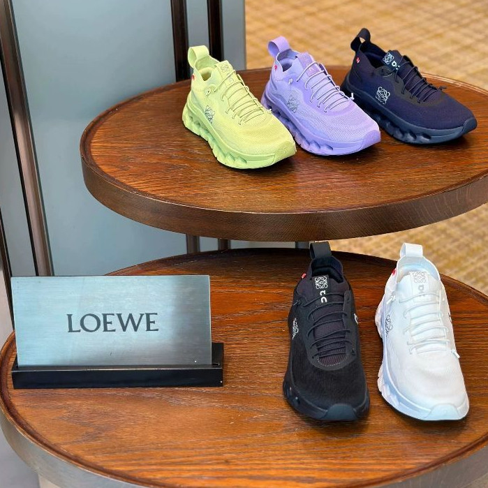 羅威 Loewe X On CLOUDTILT 男女緩震舒適透氣跑鞋