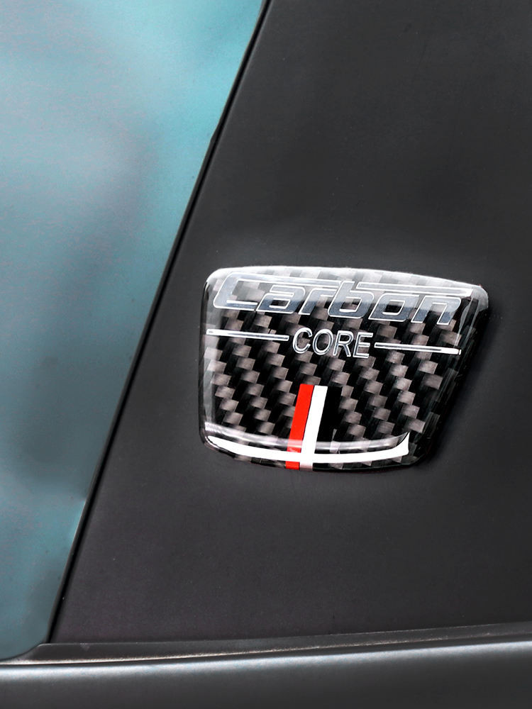 現貨秒發 汽車通用碳纖維貼葉子板車窗B柱裝飾車標貼賓士寶馬奧迪車標貼