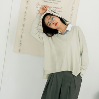 OB嚴選 保暖包芯紗V領前短後長寬版針織上衣 《FA3054》女裝/現貨