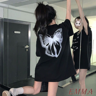 胖mm火龍果色T卹女夏寬鬆大碼150公斤後背蝴蝶結下衣失蹤短袖上衣女韓版簡約通勤ins氣質減齡百搭設計感蝴蝶印花短袖T恤