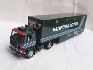 IXO 1:43 VOLVO F89 MARTINI 沃爾沃拖頭貨櫃卡車模型J7