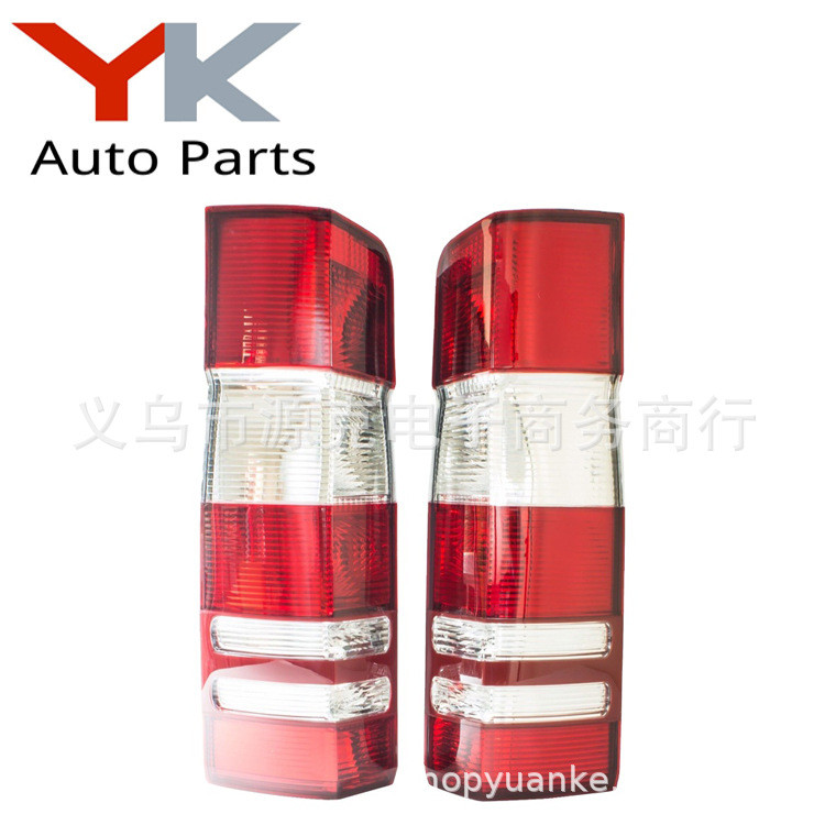 【台灣出貨】 適用賓士SPRINTER凌特901尾燈906後燈麵包車花紋後尾燈9068200264