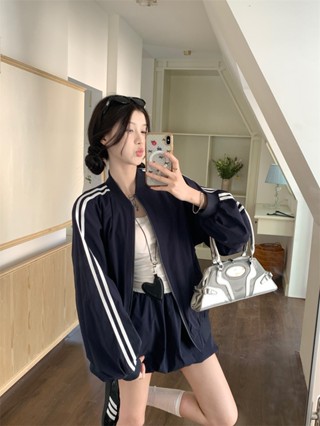 86604 運動休閒寬鬆棒球服外套/ 撞色花苞短裙