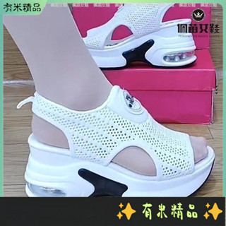 【有米精品】 【店鋪熱銷】品牌斷碼坡跟涼鞋女厚底2025年夏季新款軟底鬆糕底鏤空網麵涼鞋女