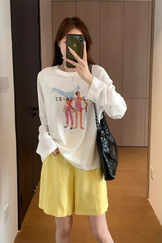 女生衣著 夏季短袖T恤潮流穿搭 春夏季新款長袖T恤防曬衫女多巴胺趣味字母印花上衣時髦減齡罩衫 百搭