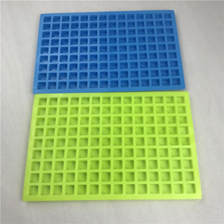 🚀桃園出貨🚀 矽膠冰格夏季DIY冰盒冰塊模冰模具126格 矽膠碎碎冰格製冰模型