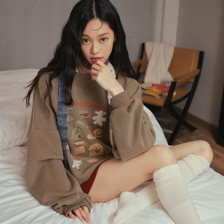 OB嚴選 絨毛玩具印花大學TEE 《AB19995》大尺碼/女裝/現貨