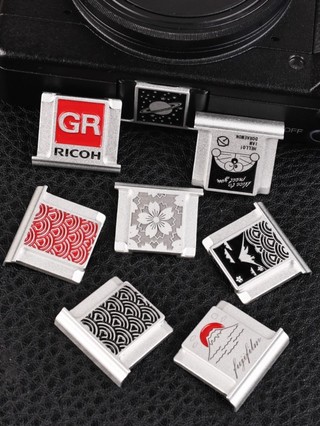 理光熱靴蓋適用於GR4專用熱靴蓋gr3 gr4 gr2 gr3x hdf相機熱靴蓋GR3微單熱靴創意防塵裝飾配件金屬蓋