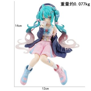 📣📣【現36H爆品促銷】 初音未來手辦二次元美少女擺飾初音壓泡麵坐姿手辦模型蛋糕擺飾
