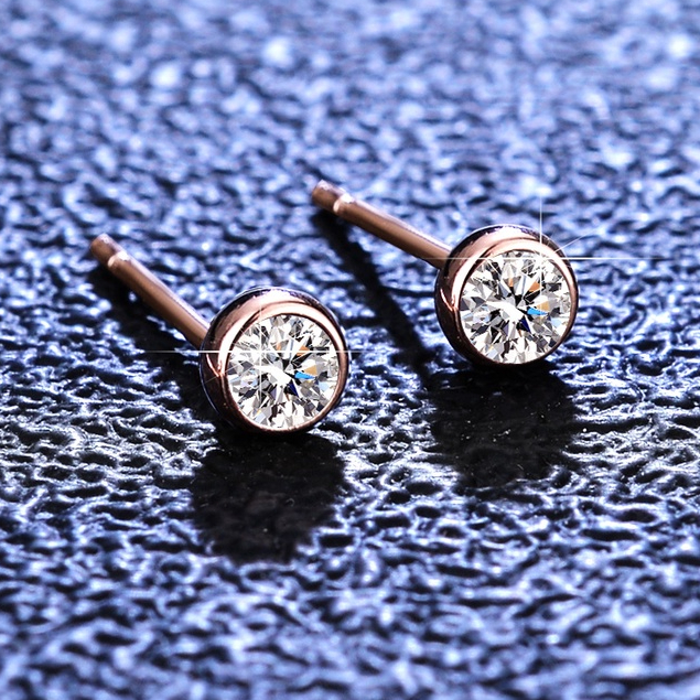 人工鑽石莫桑石 （3mm）耳環 男女通用 s925銀 玫瑰金 30分莫桑石。可過測鑽筆 氣泡耳環