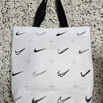 耐吉 Nike SEOUL SNKRS 可重複使用 swoosh 購物袋小篷布袋購物袋環保袋購物車鍛煉