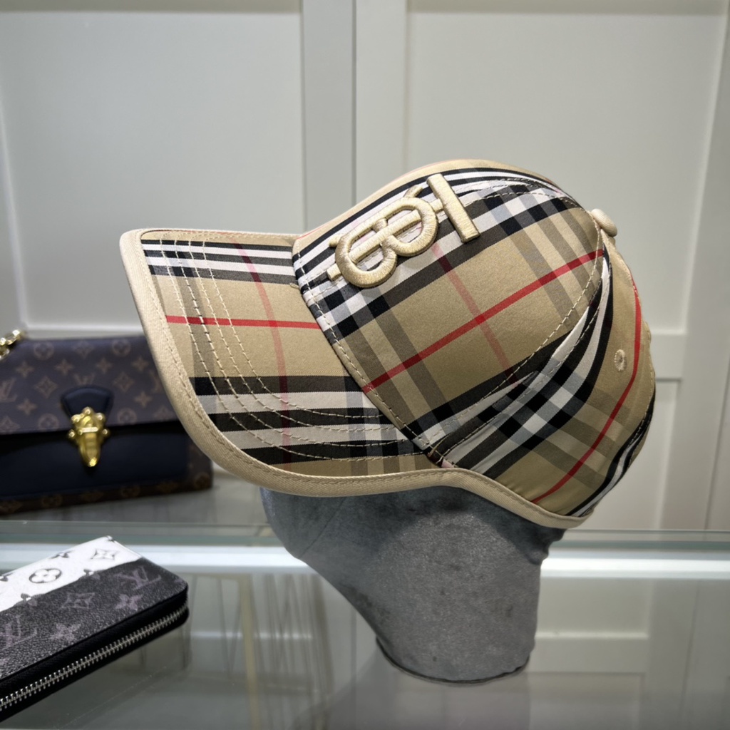 GUCCI6802白色刺繡心形LOGO棒球帽