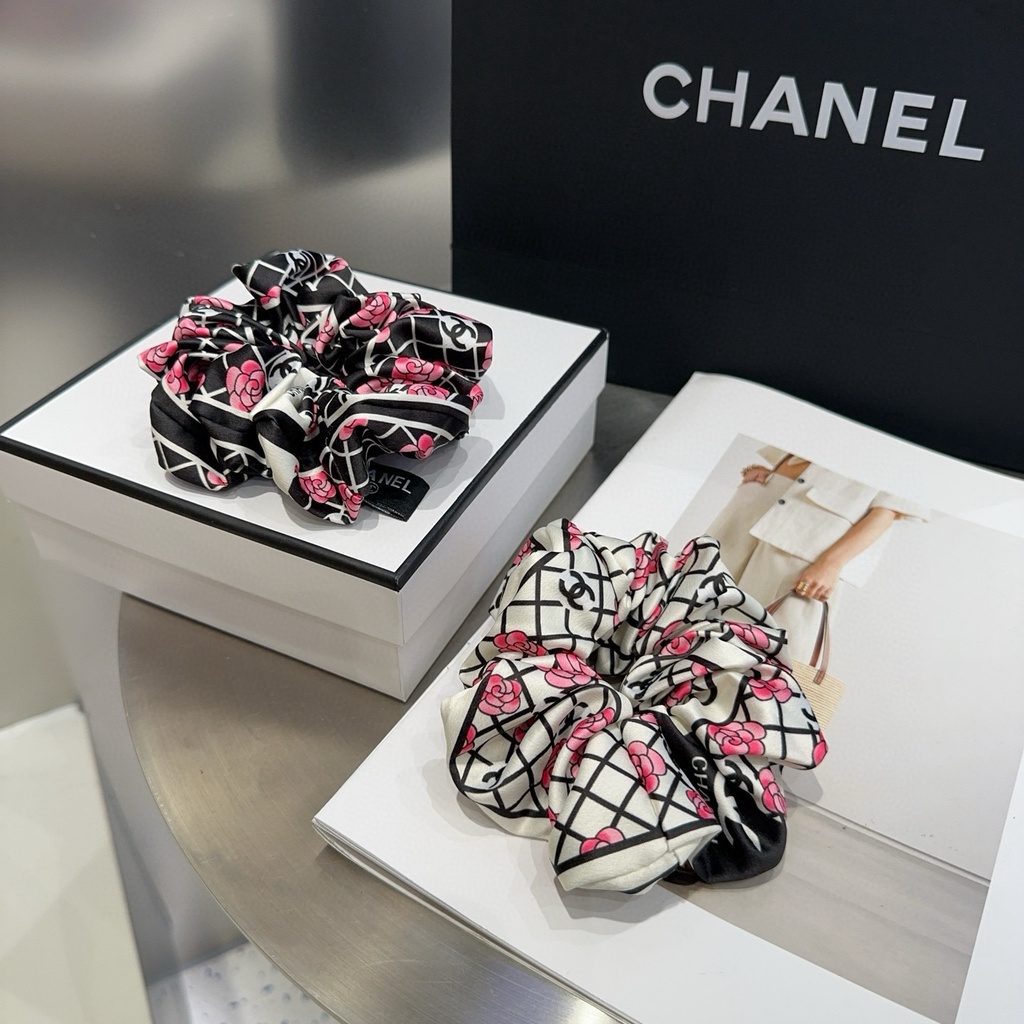 CHANEL5120黑白粉玫瑰花網格紋髮圈頭飾春秋款女生