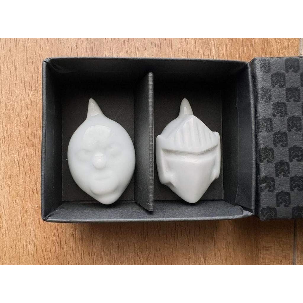 【Direct from Japan】金肉人有田燒筷架 金肉人與羅賓面具