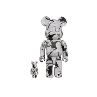 【卡比哈哈】全新 Bearbrick 400% & 100% Banksy FLOWER BOMBER 丟花人