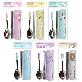 小禮堂 Sanrio 三麗鷗 潛水布不鏽鋼餐具組 (趴姿款) 美樂蒂 布丁狗 大耳狗