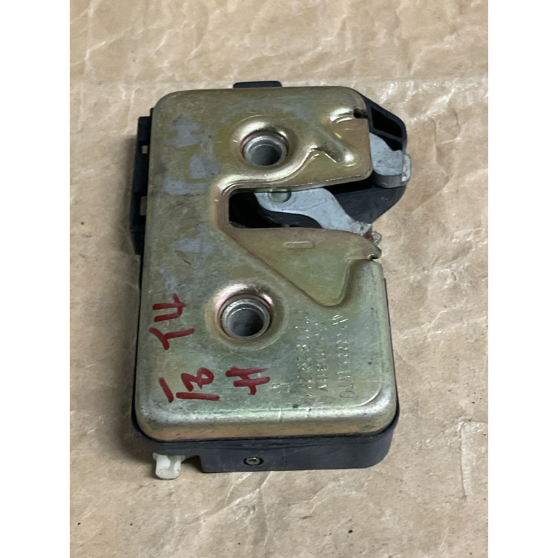 福斯 T4 正廠後箱蓋六角鎖