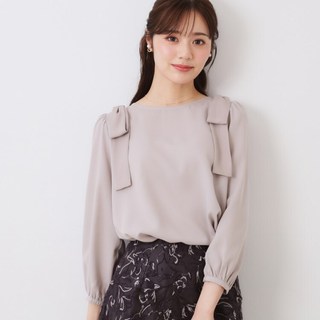 Couture Brooch 蝴蝶結肩帶雪紡上衣 50882019【World Taiwan】