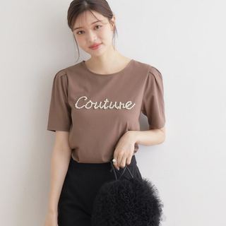 Couture Brooch 珍珠風格字母T恤 50819507【World Taiwan】