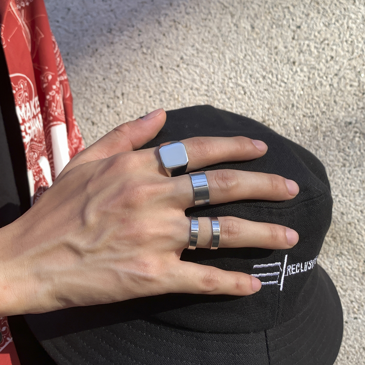 4 件裝寬光滑表面寬幾何方形戒指套裝男士時尚日常日韓風格街頭手指戒指手頭配件 2024 年時尚首飾男禮物